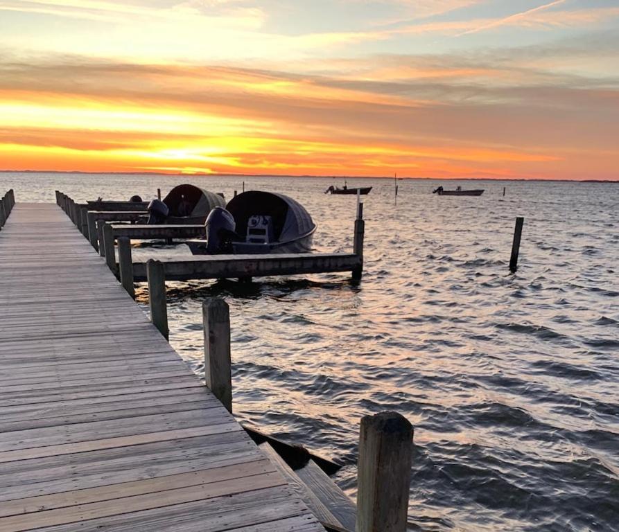 Obx Family Home With Pool - Pet Friendly - Close To Beach- Pool Open Late Apr Through Oct Corolla Dış mekan fotoğraf