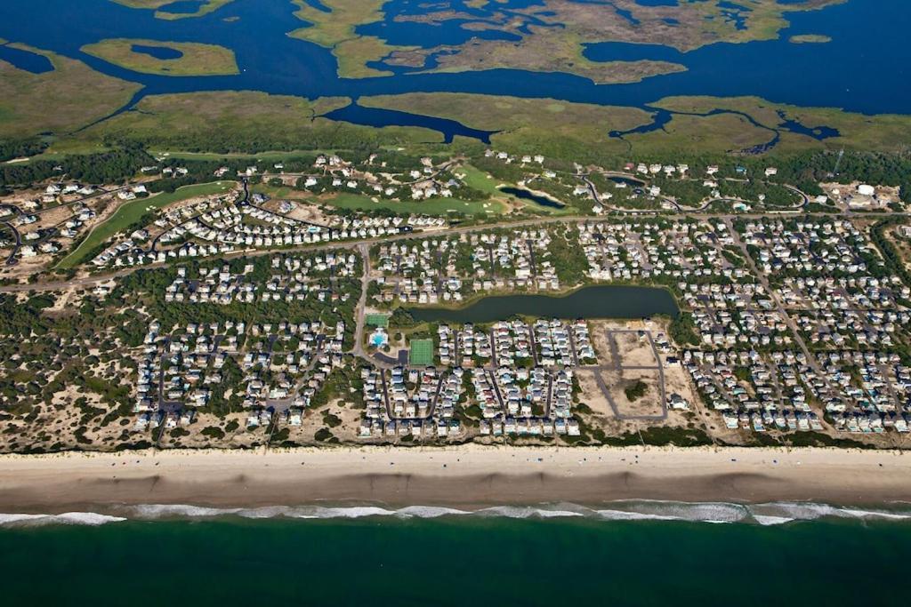 Obx Family Home With Pool - Pet Friendly - Close To Beach- Pool Open Late Apr Through Oct Corolla Dış mekan fotoğraf